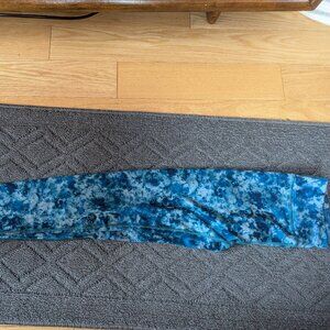 Girls Athleta leggings